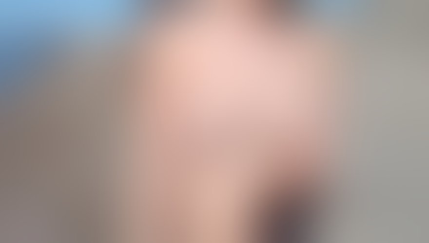 Zdjęcie 7 z galerii Pakiet filmów z sikania publicznie jak i po zabawie dildo