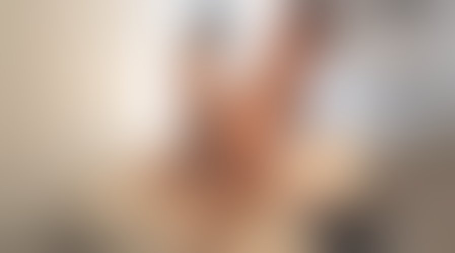 Zdjęcie 3 z galerii Milf dominowana przez Młodą 20 letnią Sukę i Pana