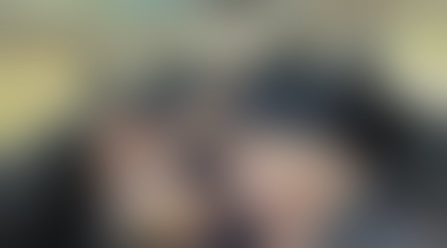 Zdjęcie 4 z galerii Pierwsza Sex randka z młodym chłopakiem w jadącej taxi