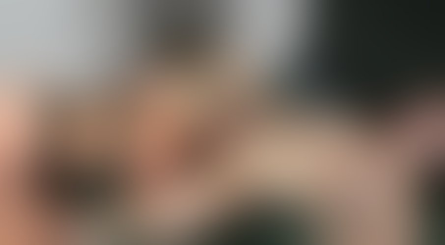 Zdjęcie 16 z galerii Ulegla Studentka 20 lat na Praktykach u Mamusi Milf
