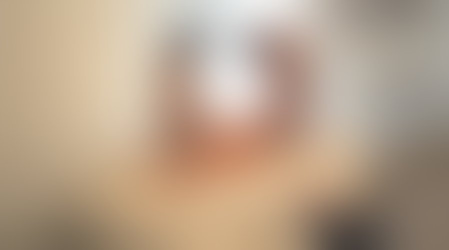 Zdjęcie 4 z galerii Milf dominowana przez Młodą 20 letnią Sukę i Pana