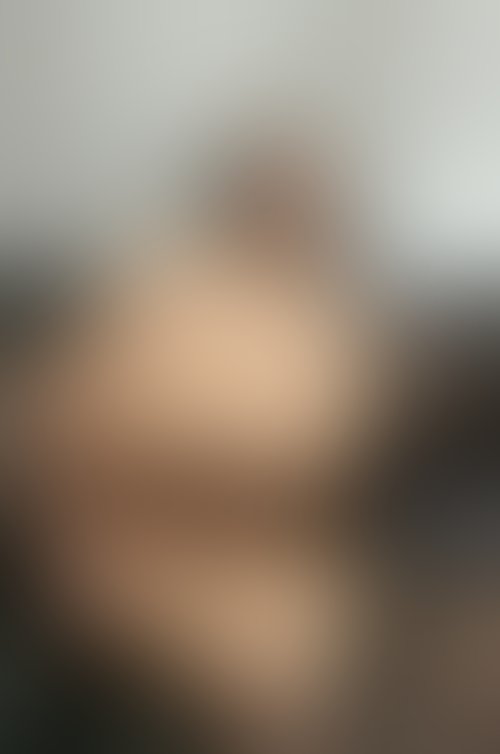 Zdjęcie 3 z galerii Ruchanie dupki czarnym dildo