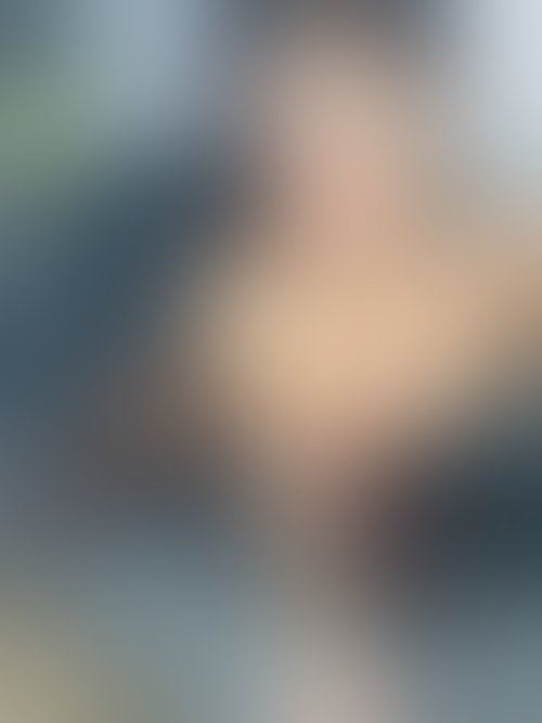 Zdjęcie 10 z galerii Dużo oliwki, bodziaki i ostry anal dużym dildo