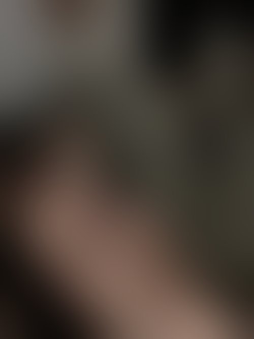 Zdjęcie 9 z galerii Goth Soft Submissive Girl