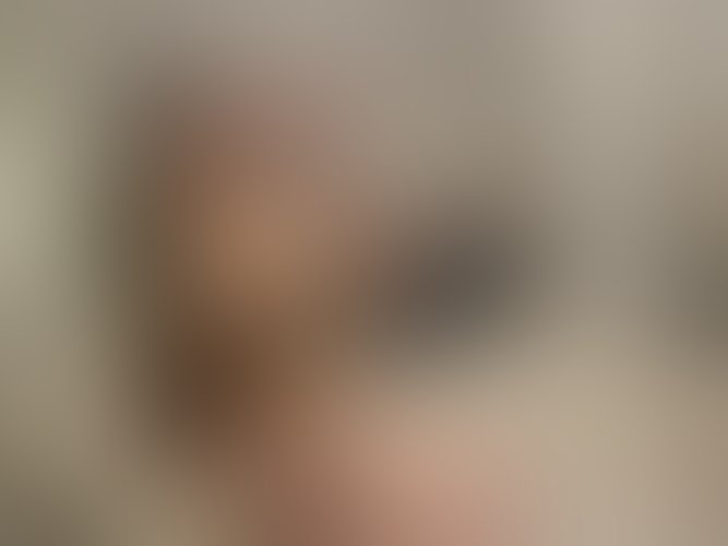 Zdjęcie 19 z galerii Bez stanika 💋🍬
Dupka wypięta w białych rajstopkach i bez 🐱