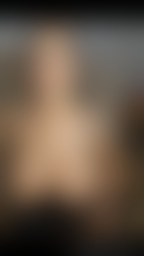 Zdjęcie 16 z galerii Gorace porno z aktorem 12min latex, szpilki, pończochy, spust