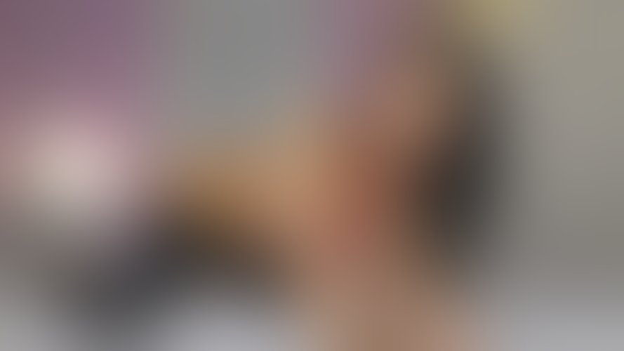 Zdjęcie 7 z galerii Zabawa w latexie (film w poziomie)